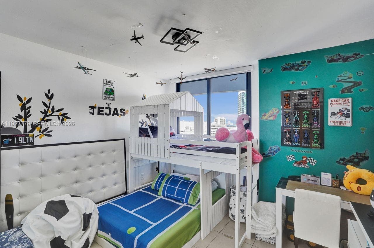 A11957778 — Miami Beach — 3