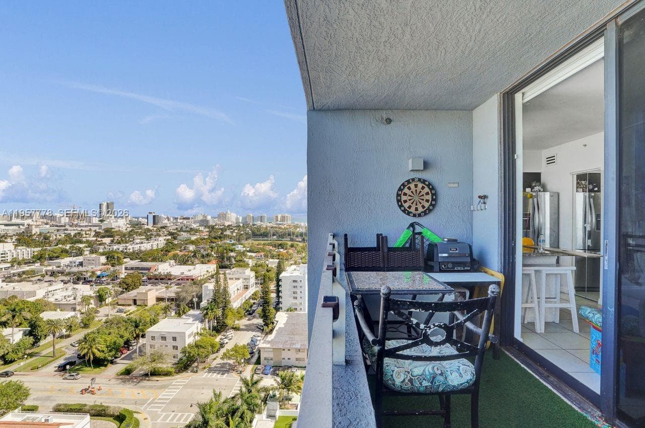 A11957778 — Miami Beach — 34