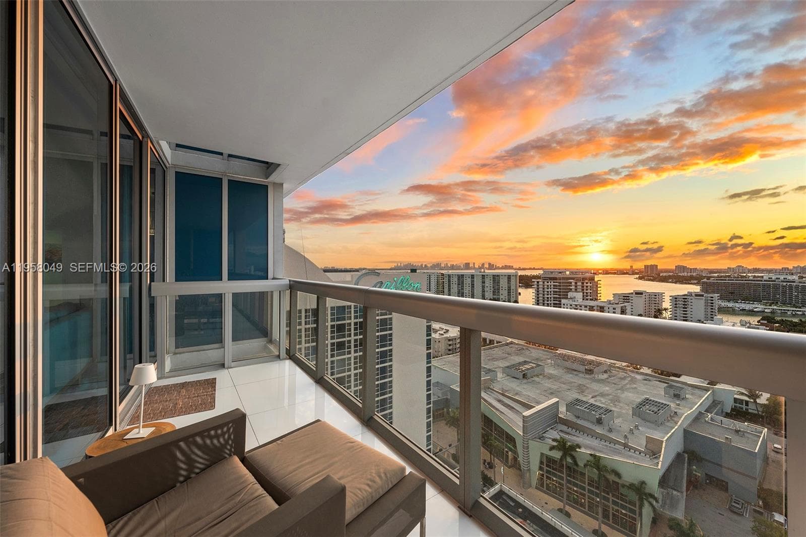 A11958049 — Miami Beach — 20