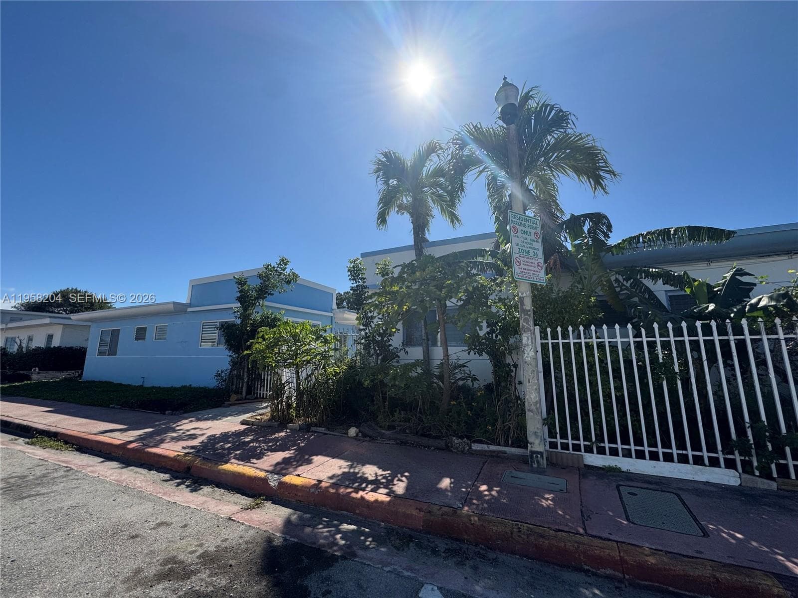 A11958204 — Miami Beach