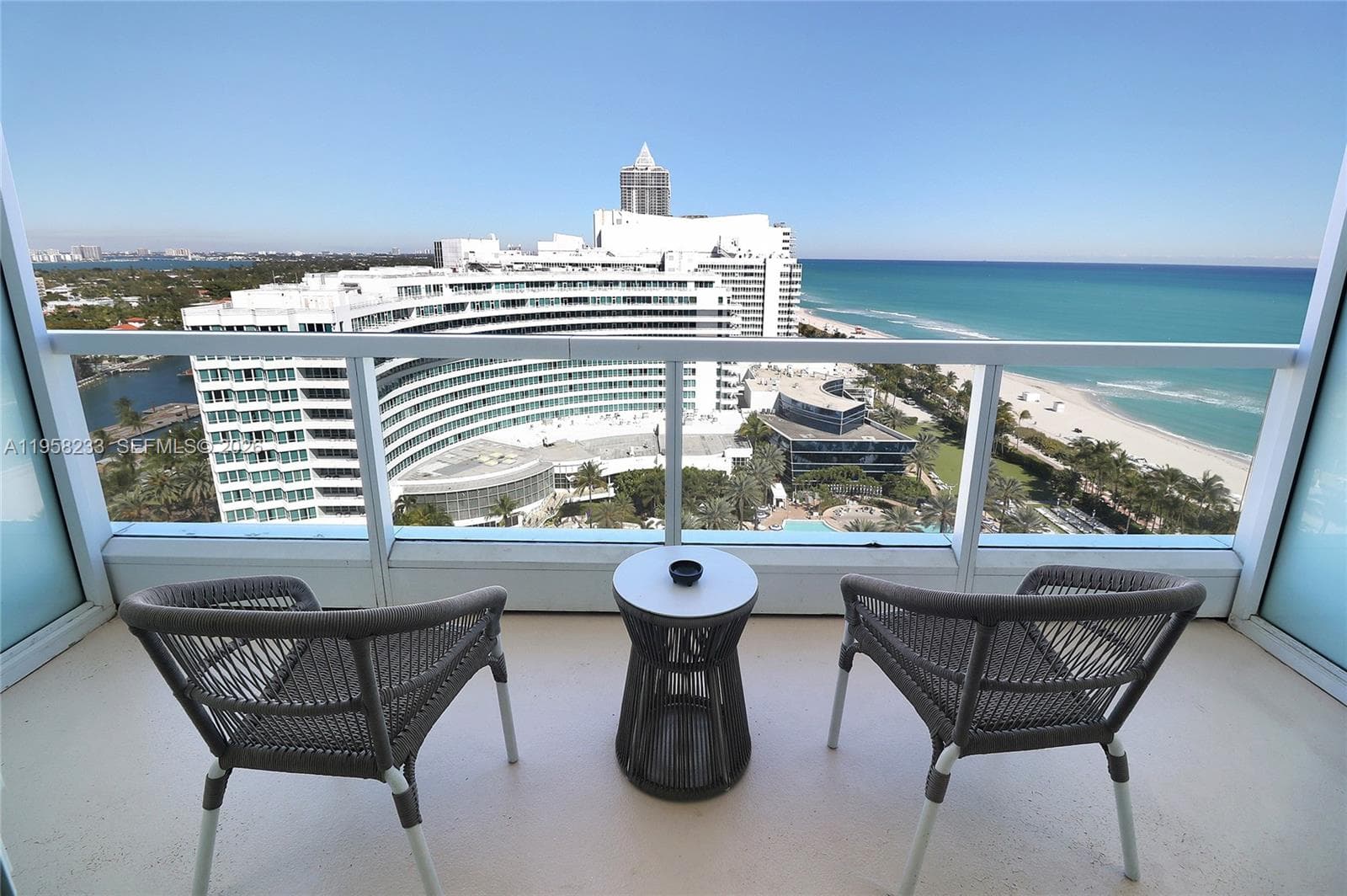 A11958233 — Miami Beach