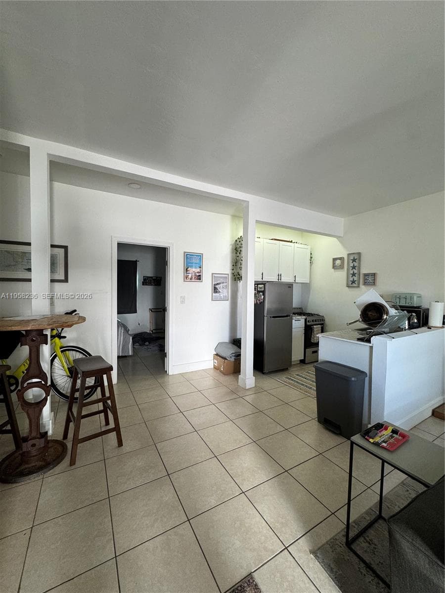 A11958236 — Miami Beach — 17