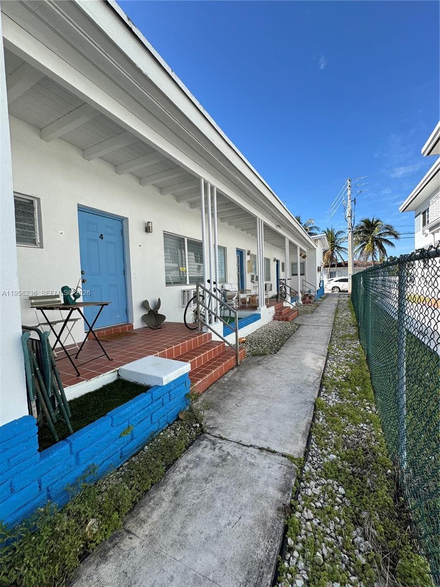 A11958236 — Miami Beach — 4