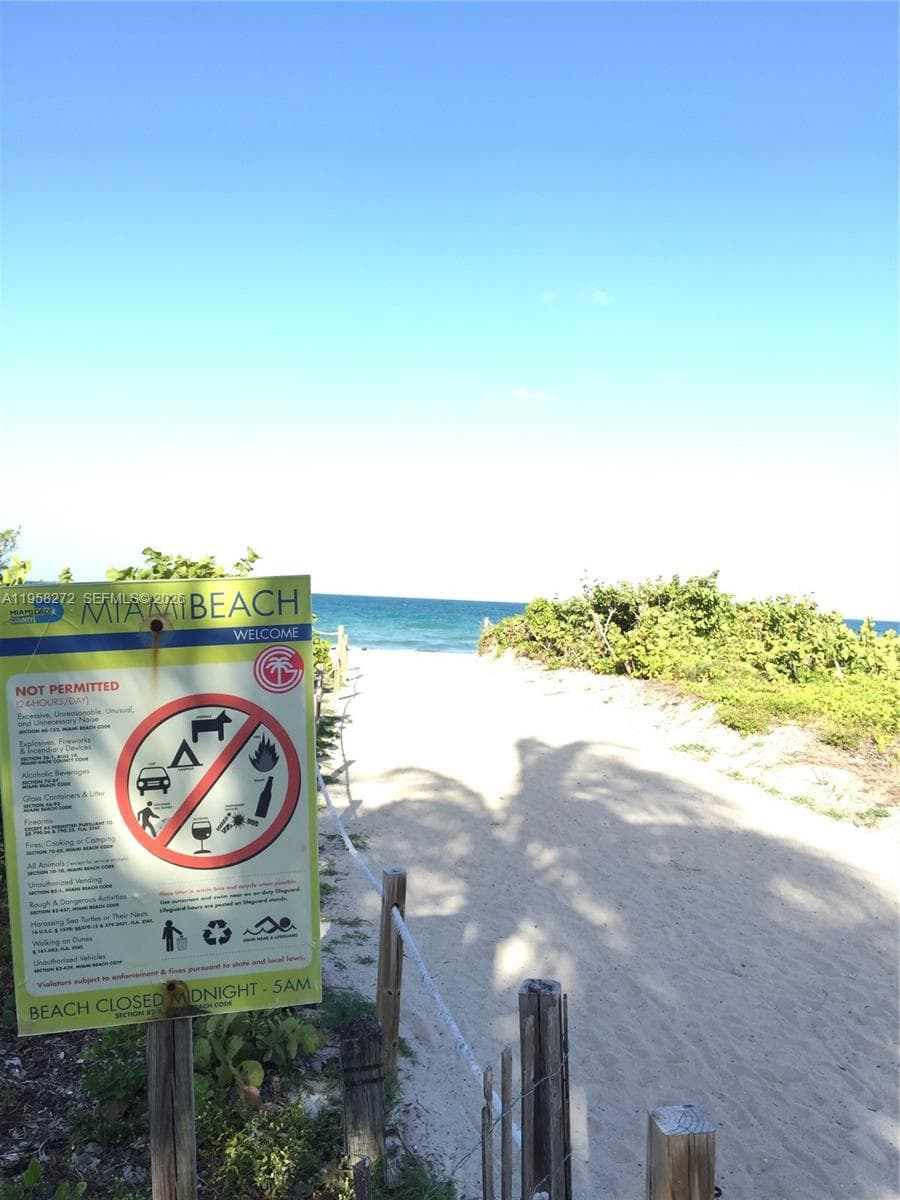 A11958272 — Miami Beach — 28