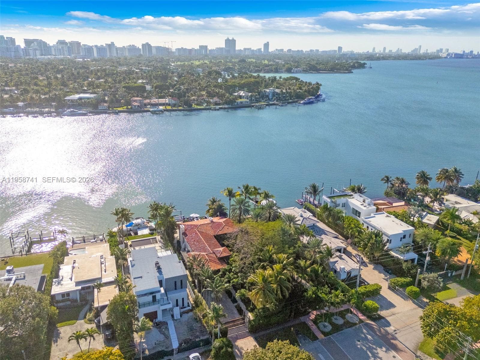 A11958741 — Miami Beach — 34