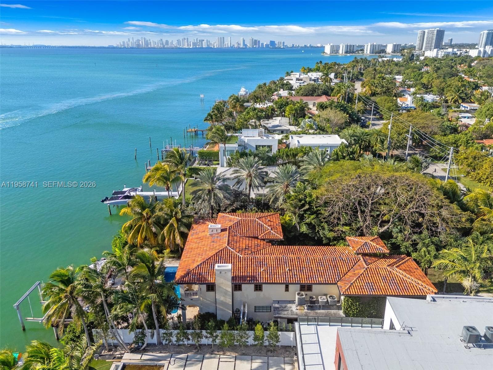 A11958741 — Miami Beach — 37