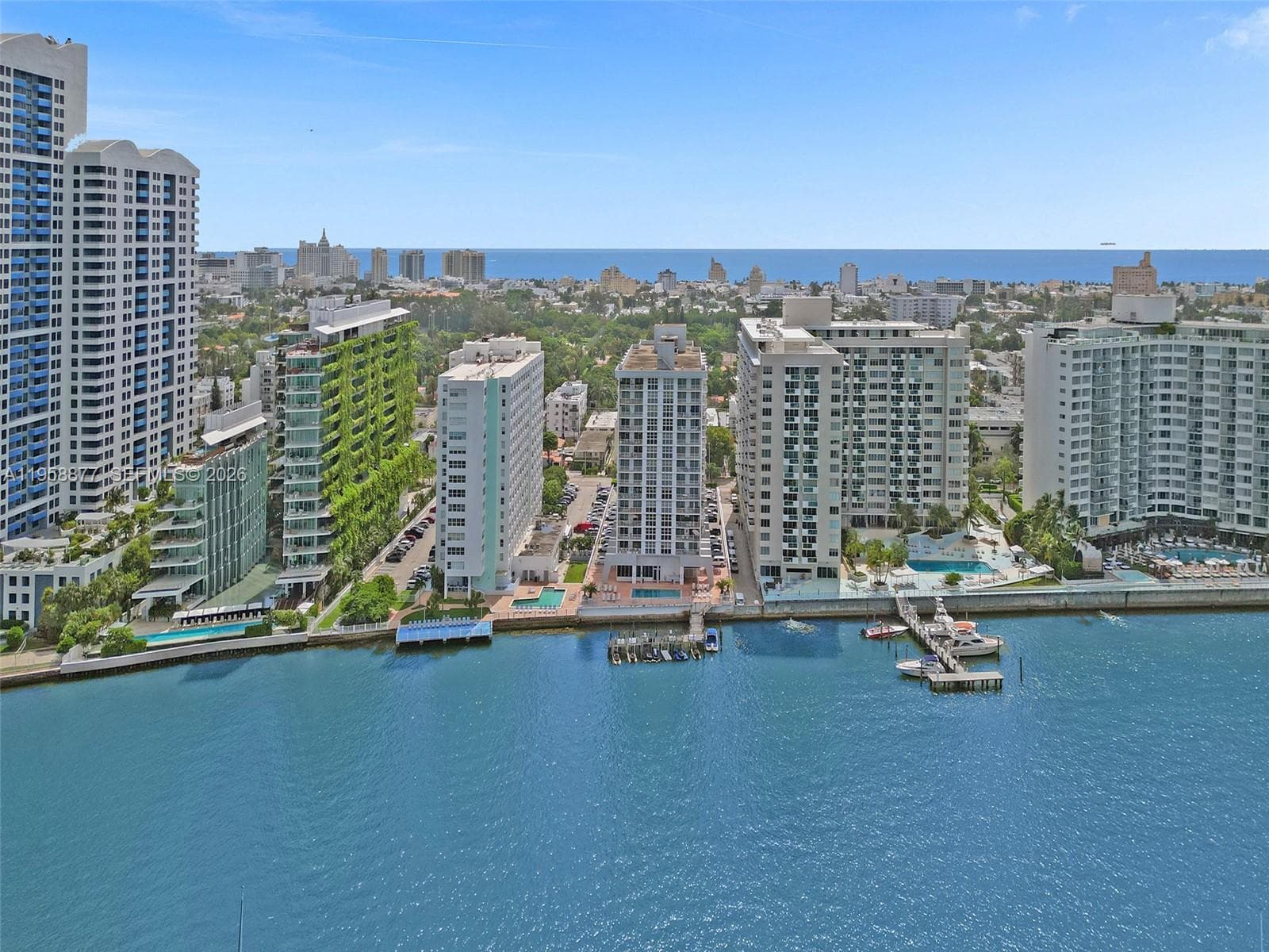 A11958877 — Miami Beach — 28