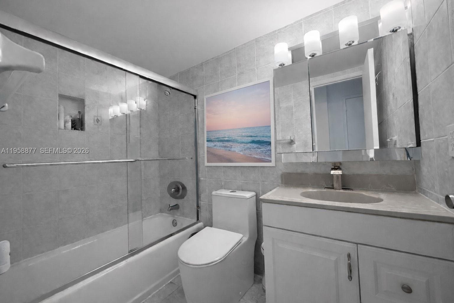 A11958877 — Miami Beach — 11