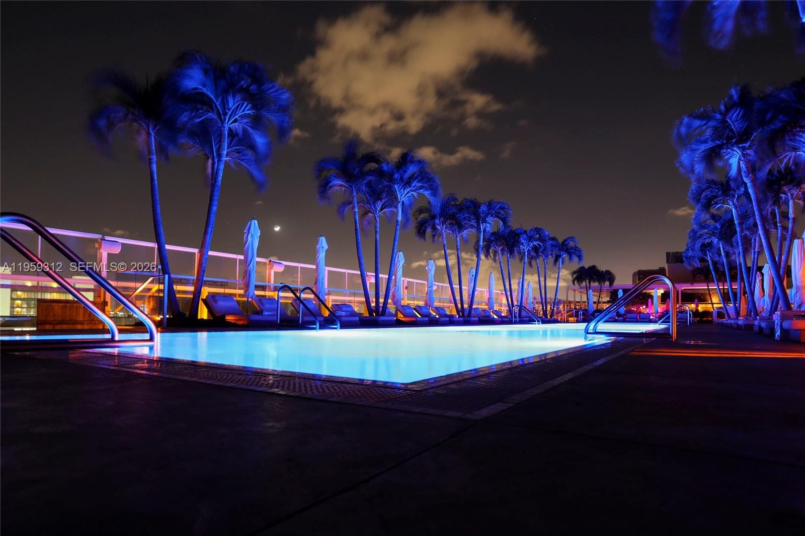 A11959312 — Miami Beach — 11