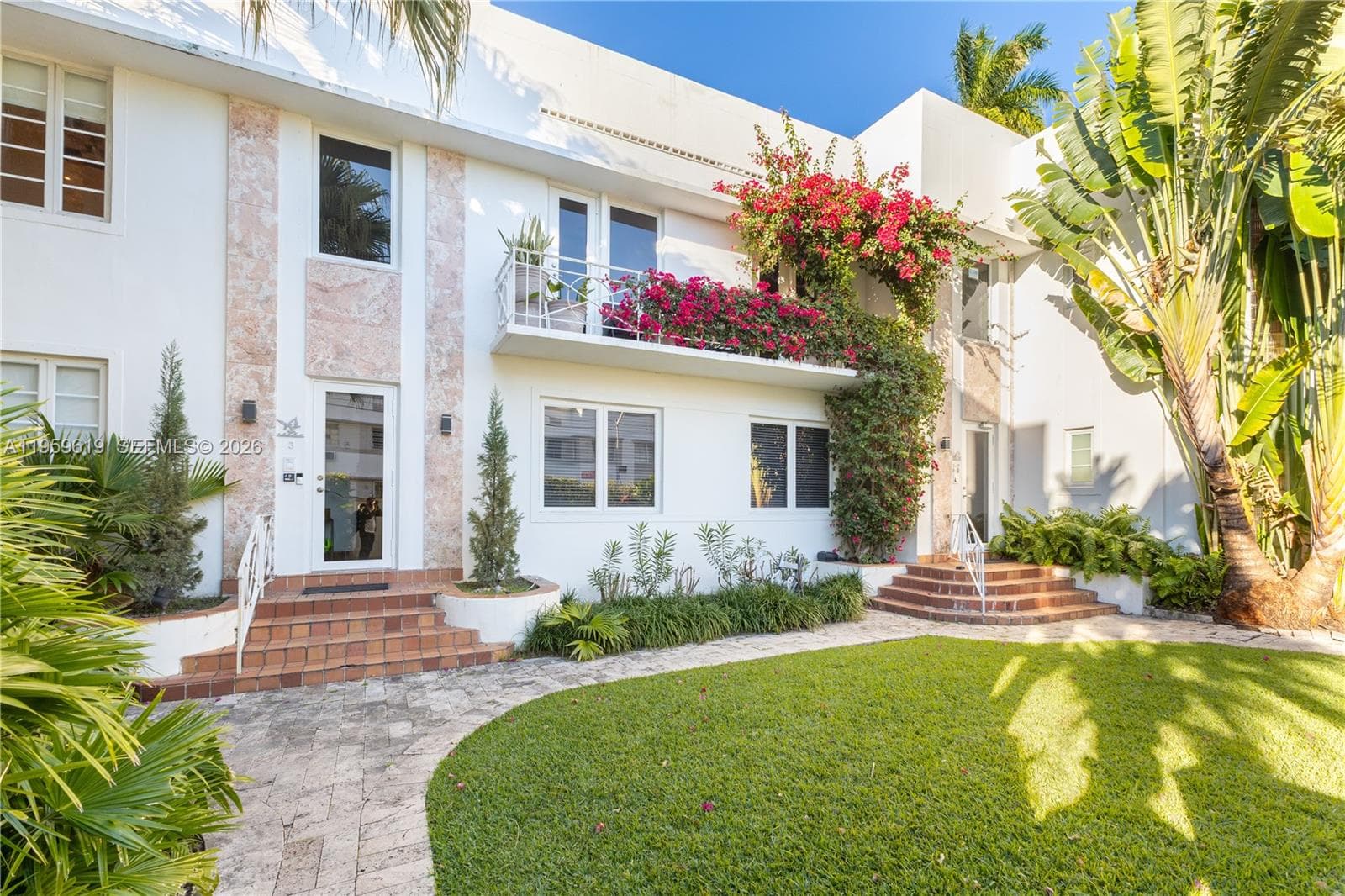A11959619 — Miami Beach