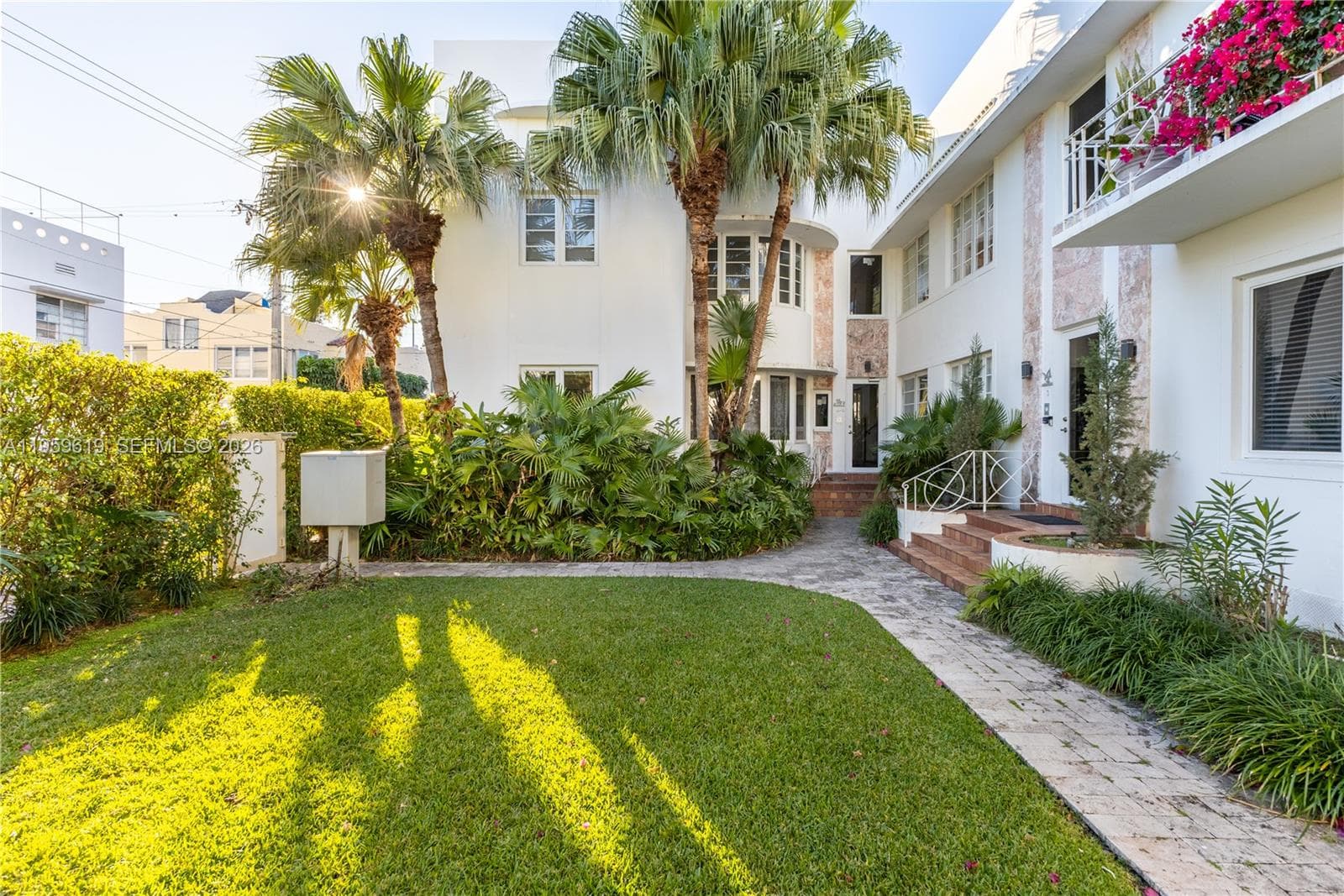 A11959619 — Miami Beach — 18