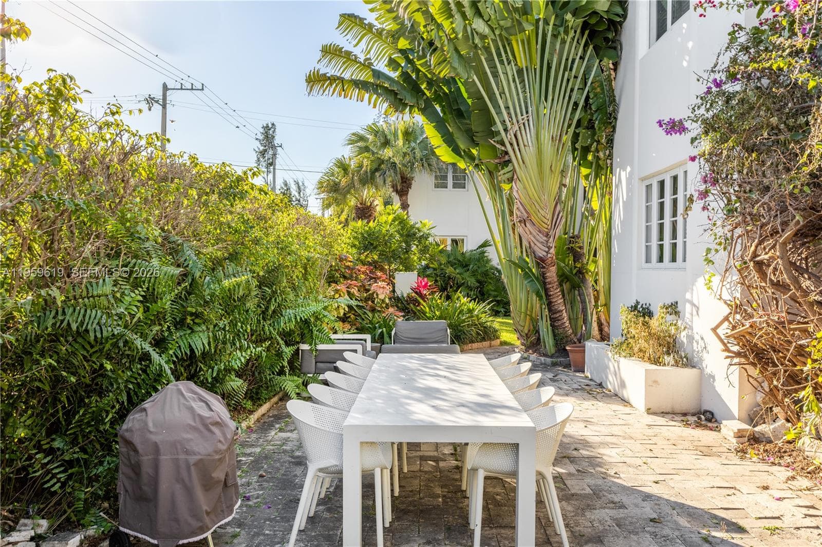 A11959619 — Miami Beach — 15