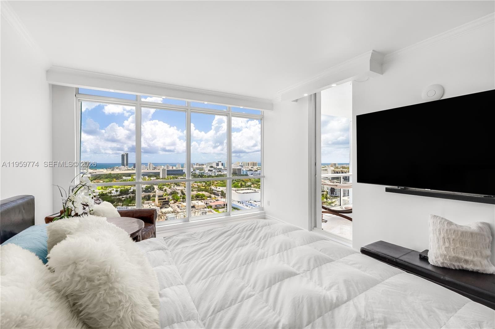 A11959774 — Miami Beach — 9