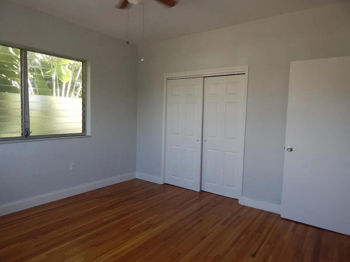 F10550540 — Miami Beach — 9