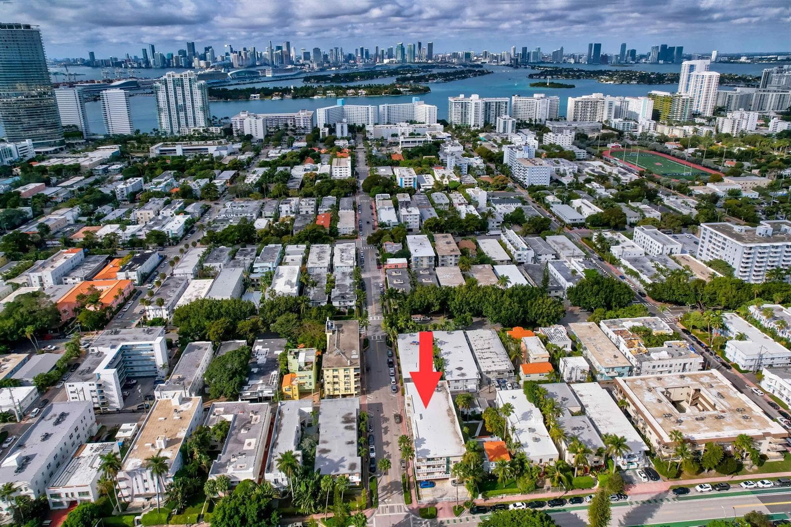 R11161025 — Miami Beach — 27