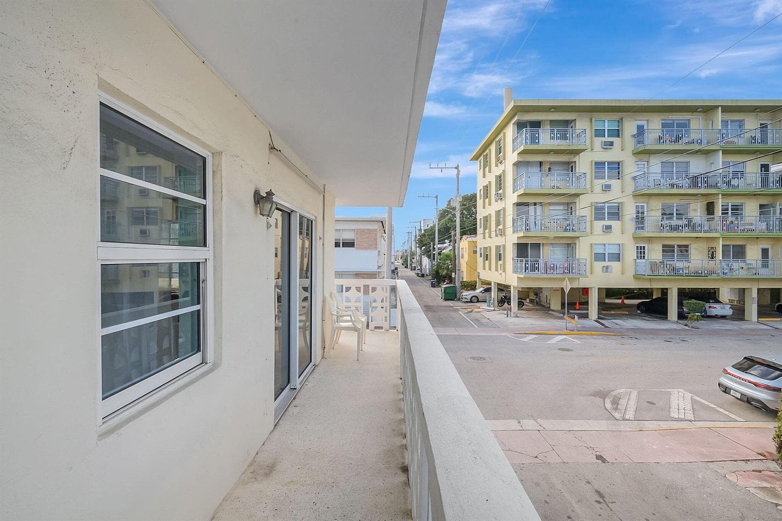 R11161025 — Miami Beach — 20
