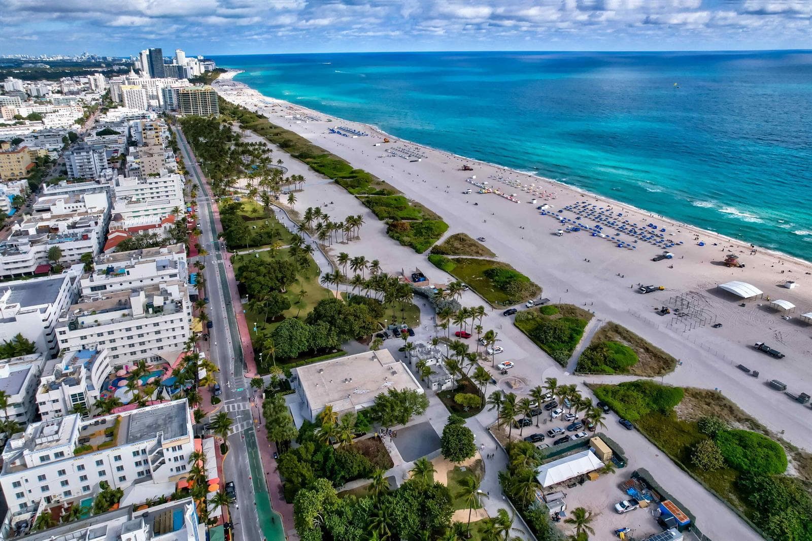 R11161025 — Miami Beach — 30