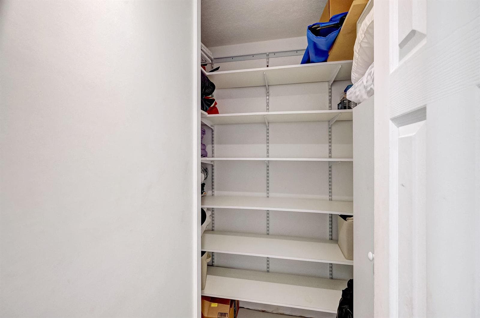R11161025 — Miami Beach — 15