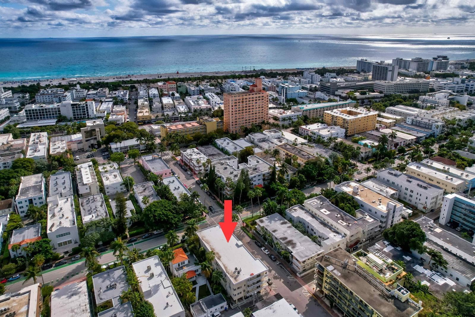 R11161025 — Miami Beach — 31