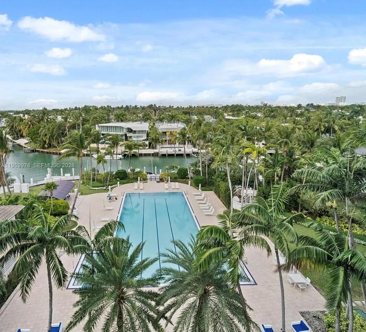 A11959976 — Miami Beach — 22