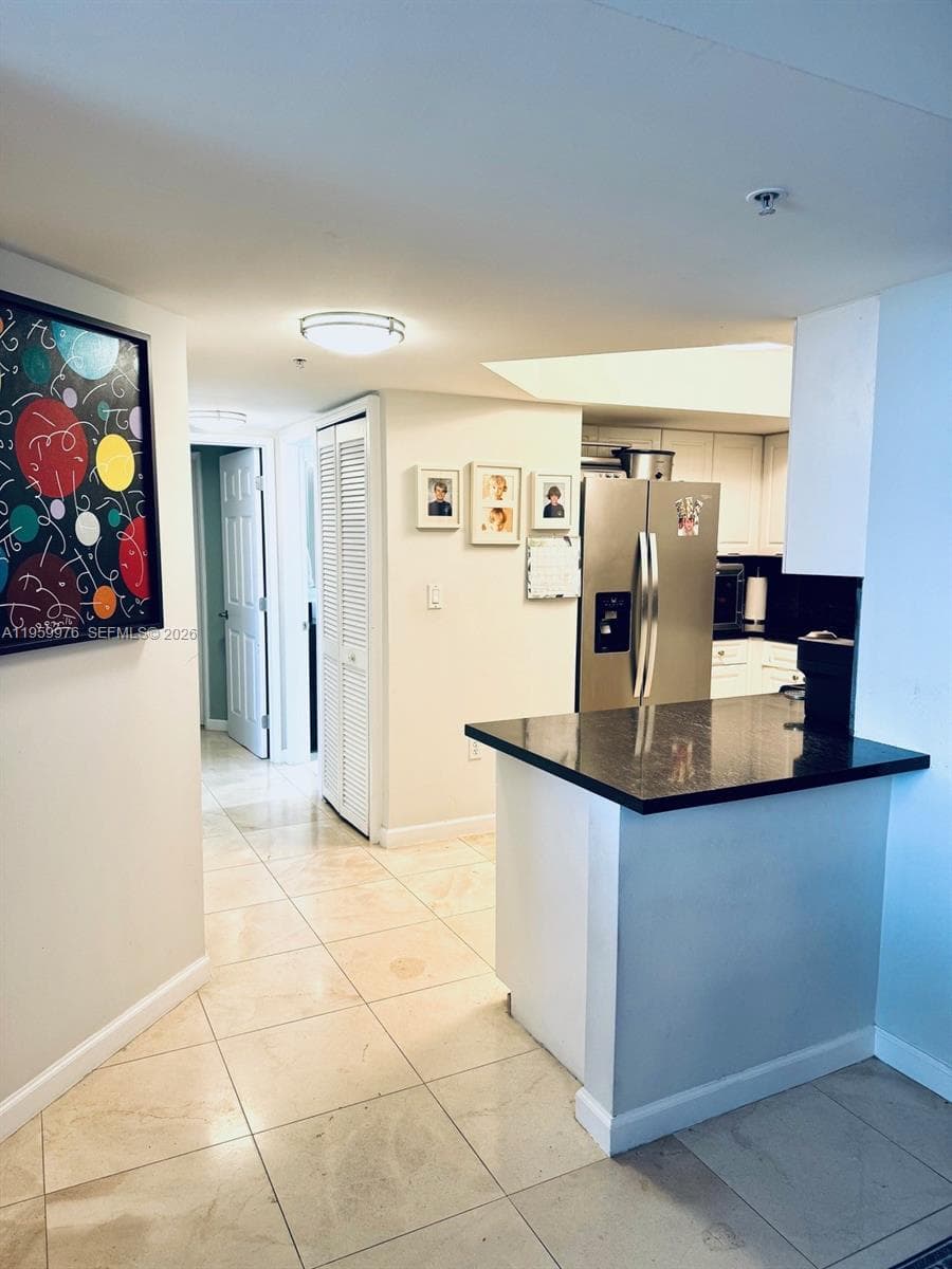 A11959976 — Miami Beach — 8