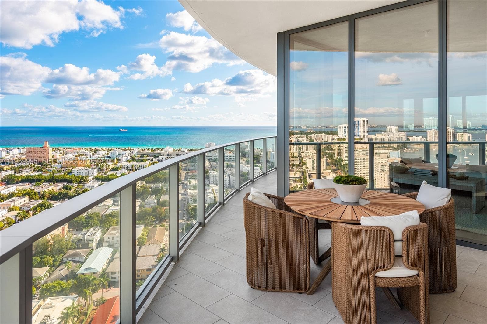 A11959995 — Miami Beach — 9