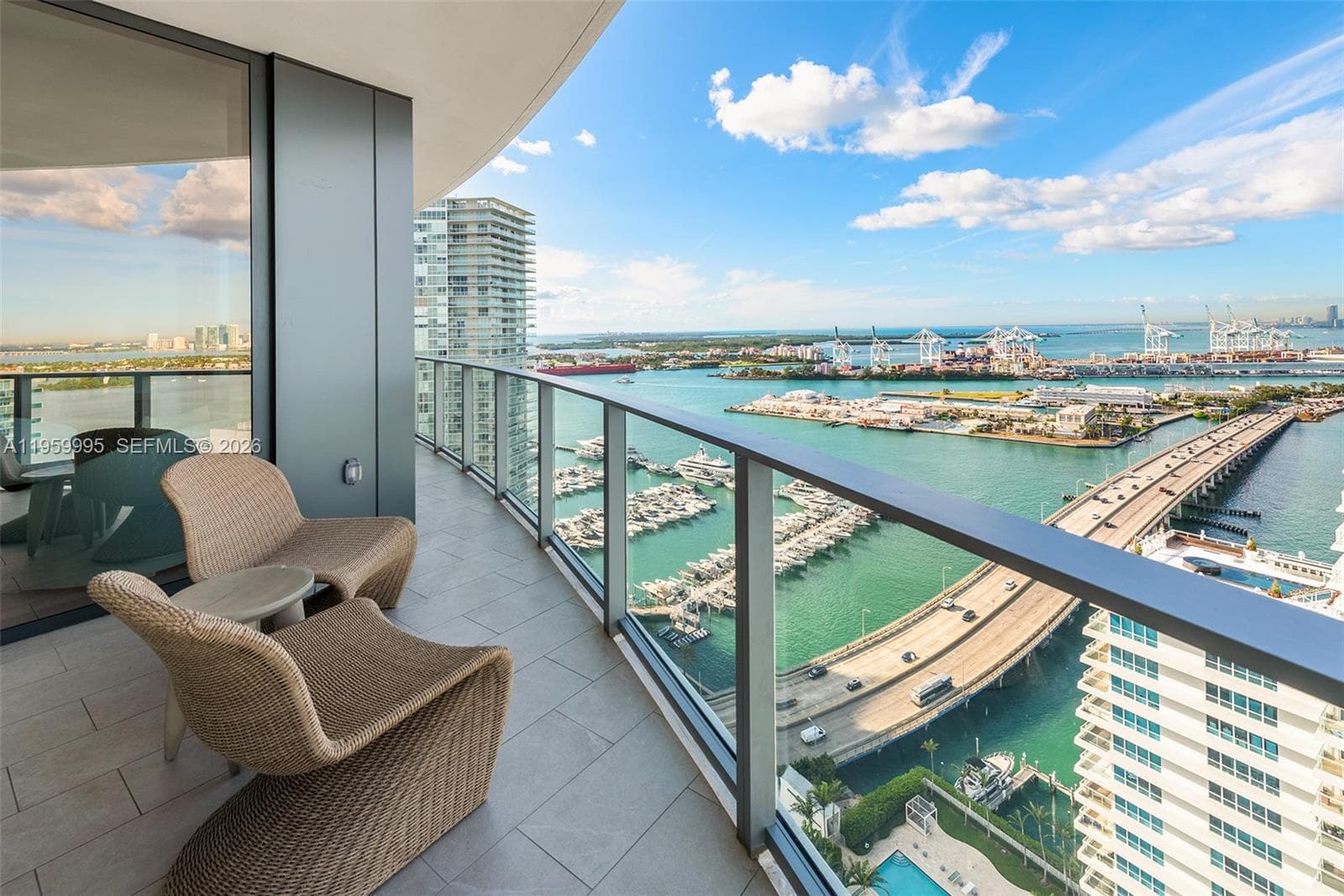 A11959995 — Miami Beach — 34