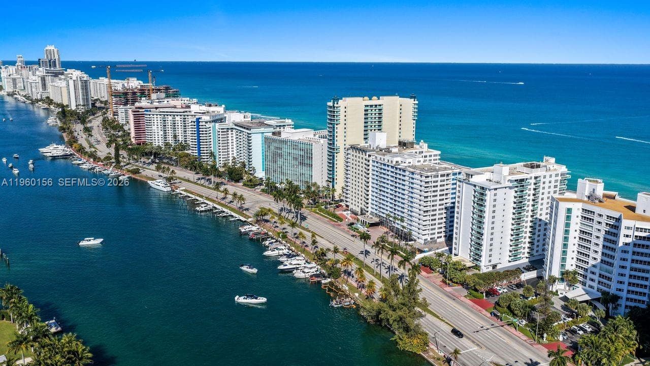 A11960156 — Miami Beach — 2