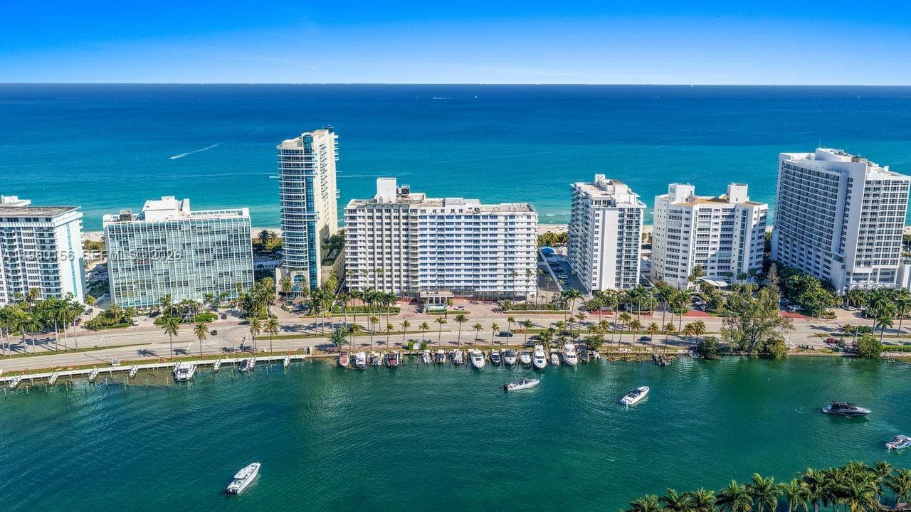 A11960156 — Miami Beach — 3
