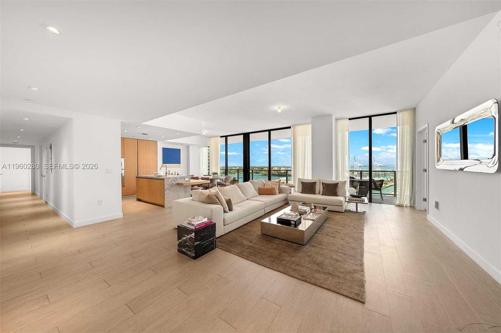 A11960280 — Miami Beach — 17