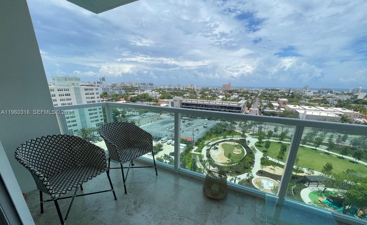 A11960316 — Miami Beach — 6