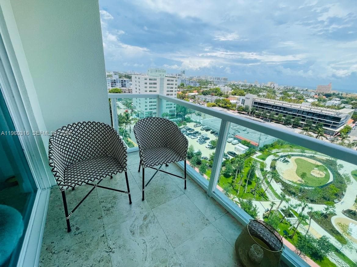 A11960316 — Miami Beach — 5