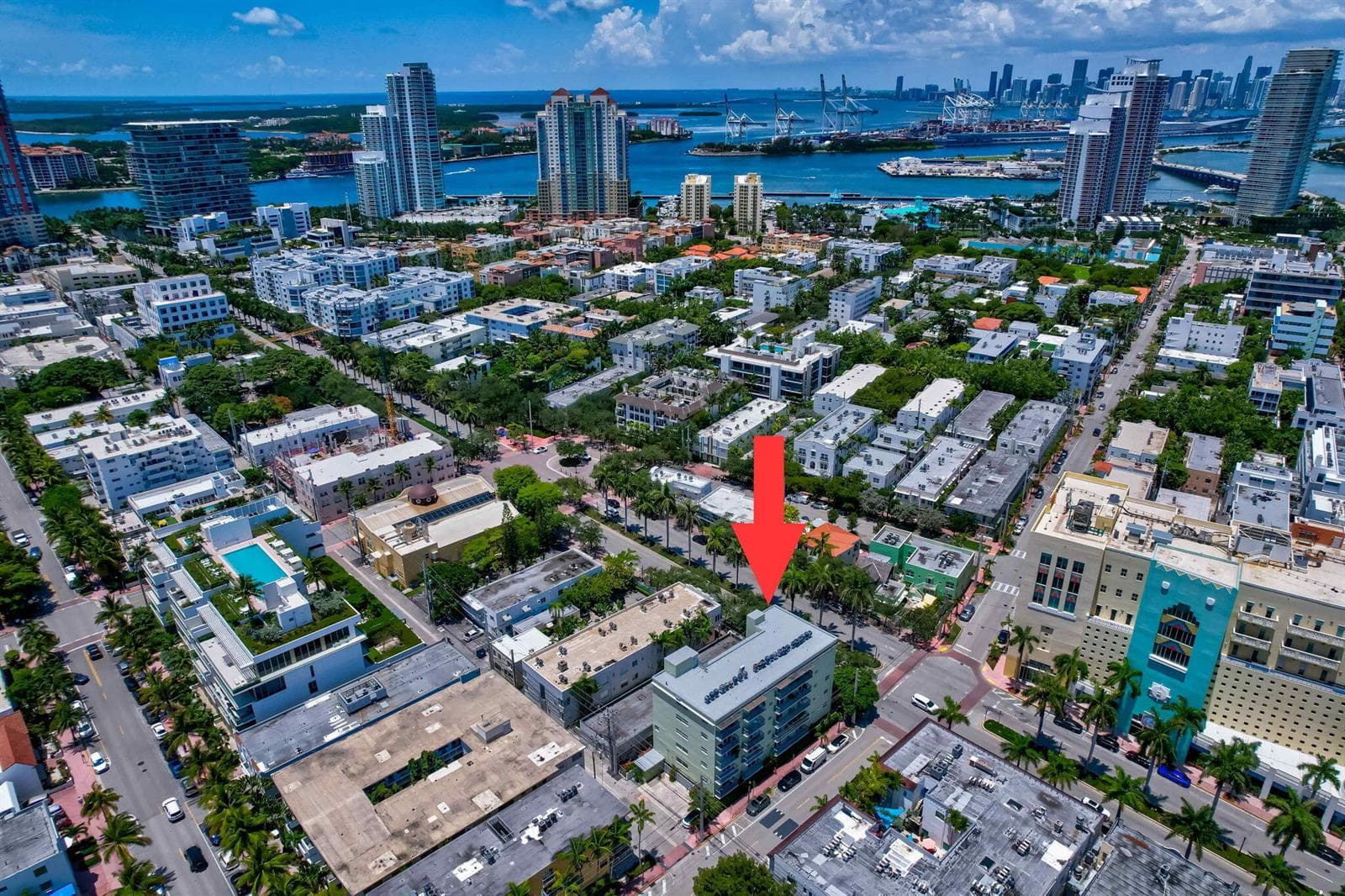 R11161219 — Miami Beach — 32