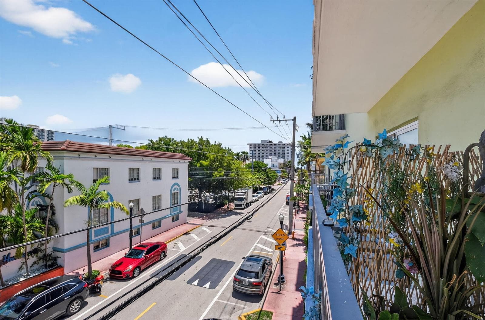 R11161219 — Miami Beach — 20