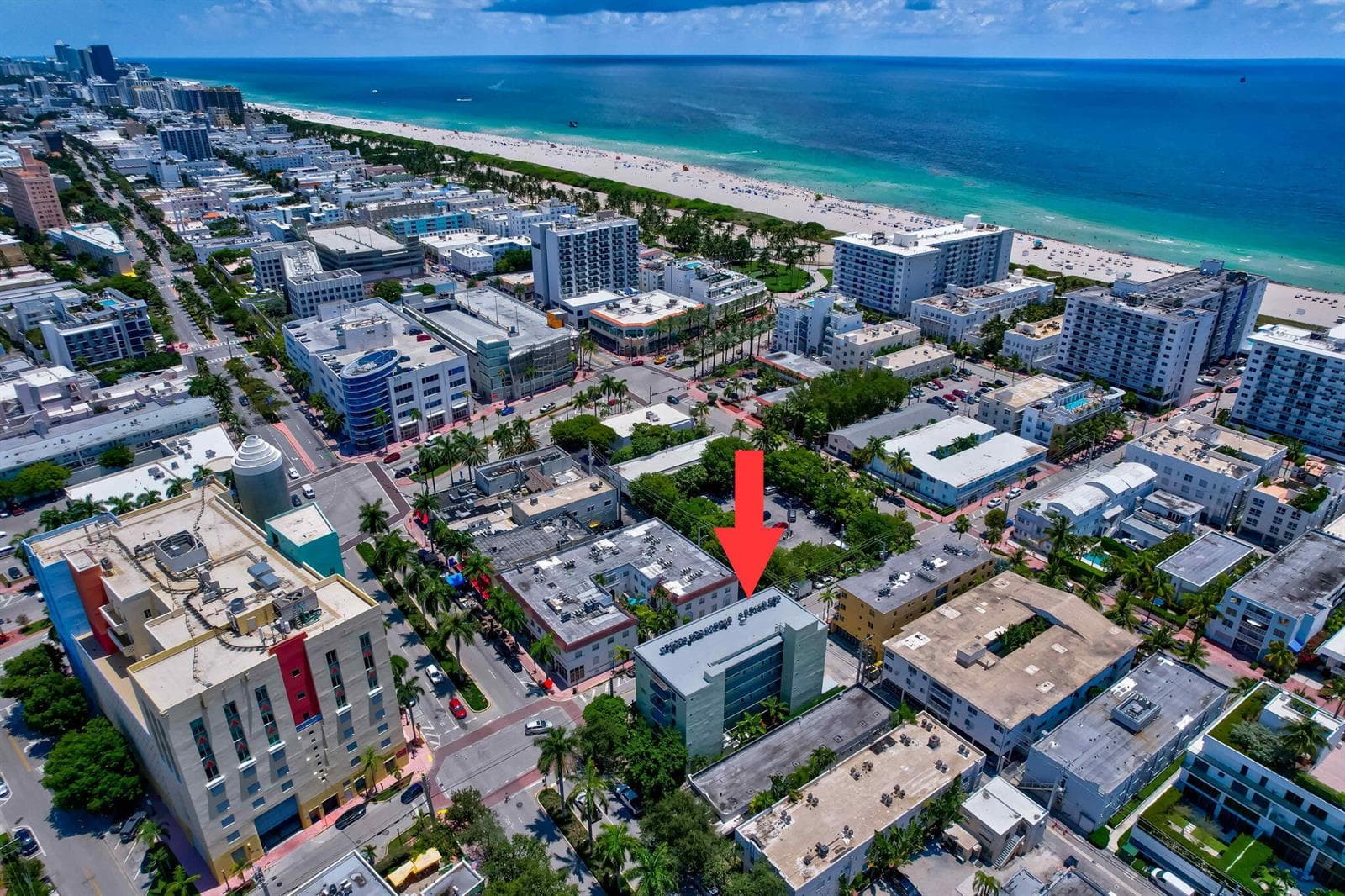 R11161219 — Miami Beach — 30