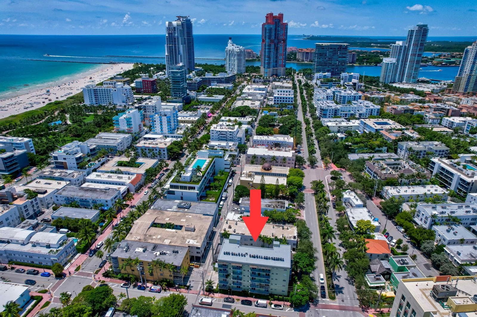 R11161219 — Miami Beach — 31