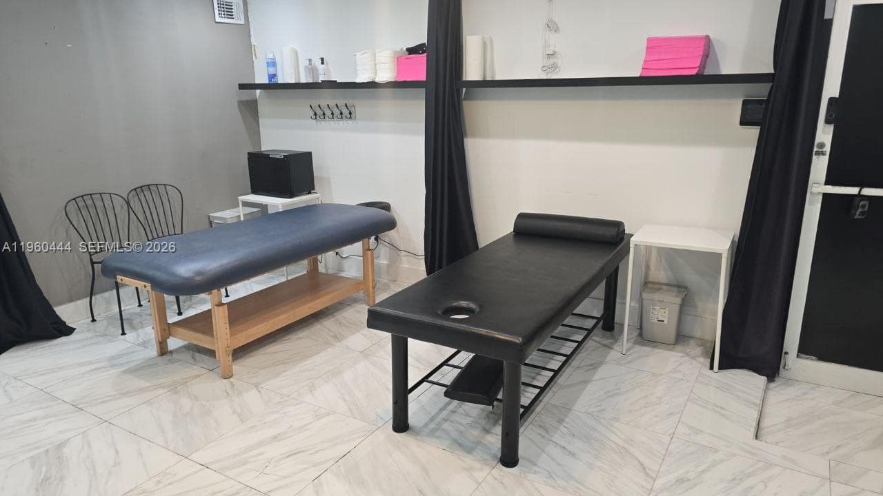 A11960444 — Miami Beach — 3