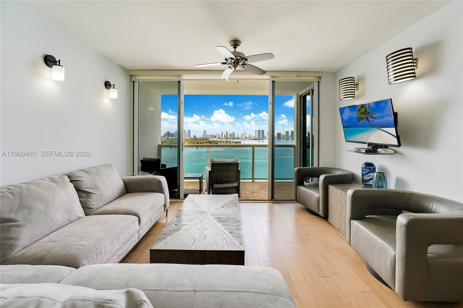 A11960461 — Miami Beach — 8