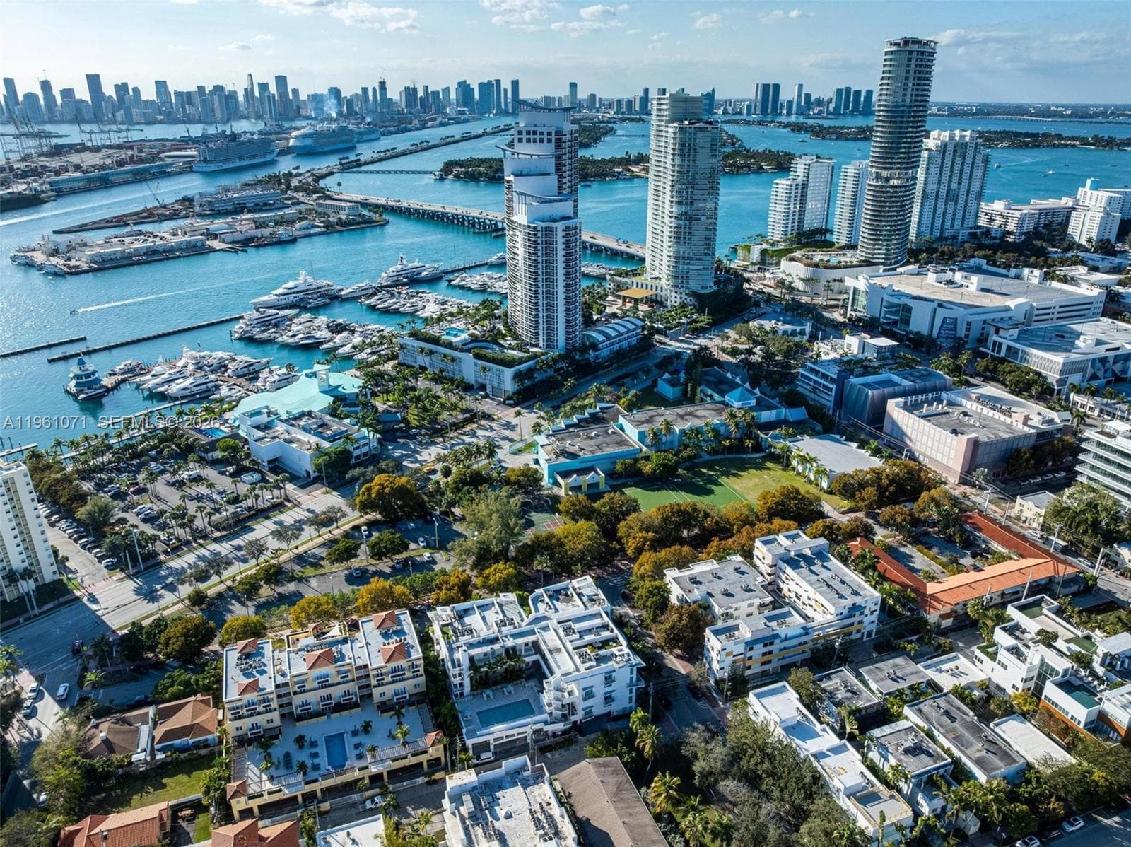 A11961071 — Miami Beach — 56