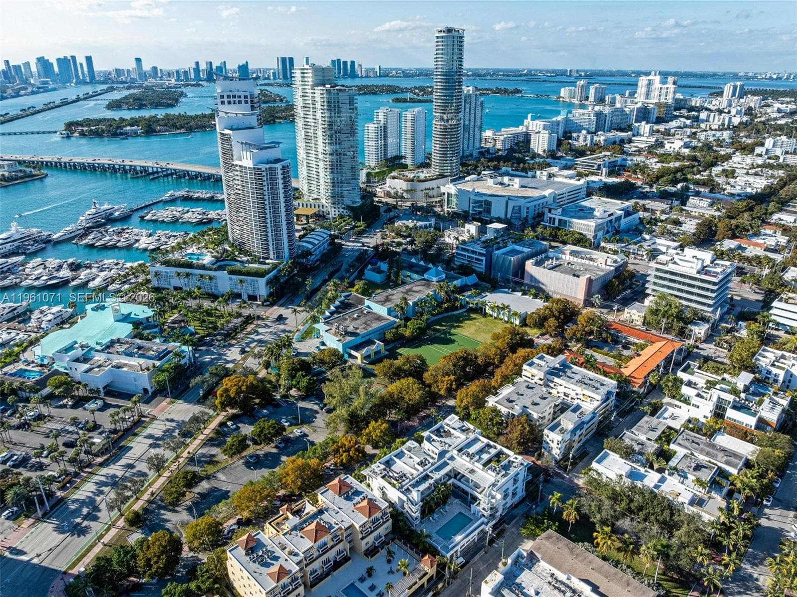 A11961071 — Miami Beach — 54