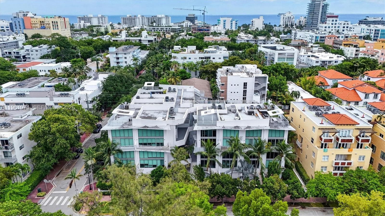A11961071 — Miami Beach — 73