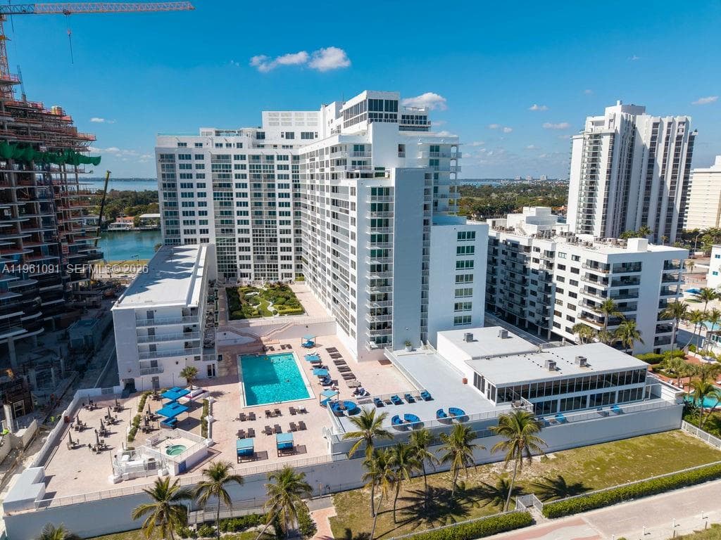 A11961091 — Miami Beach — 2