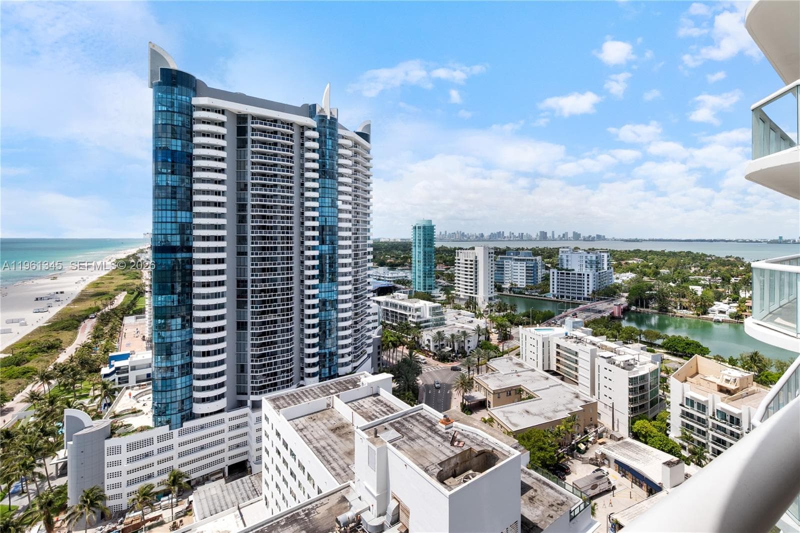A11961345 — Miami Beach — 18