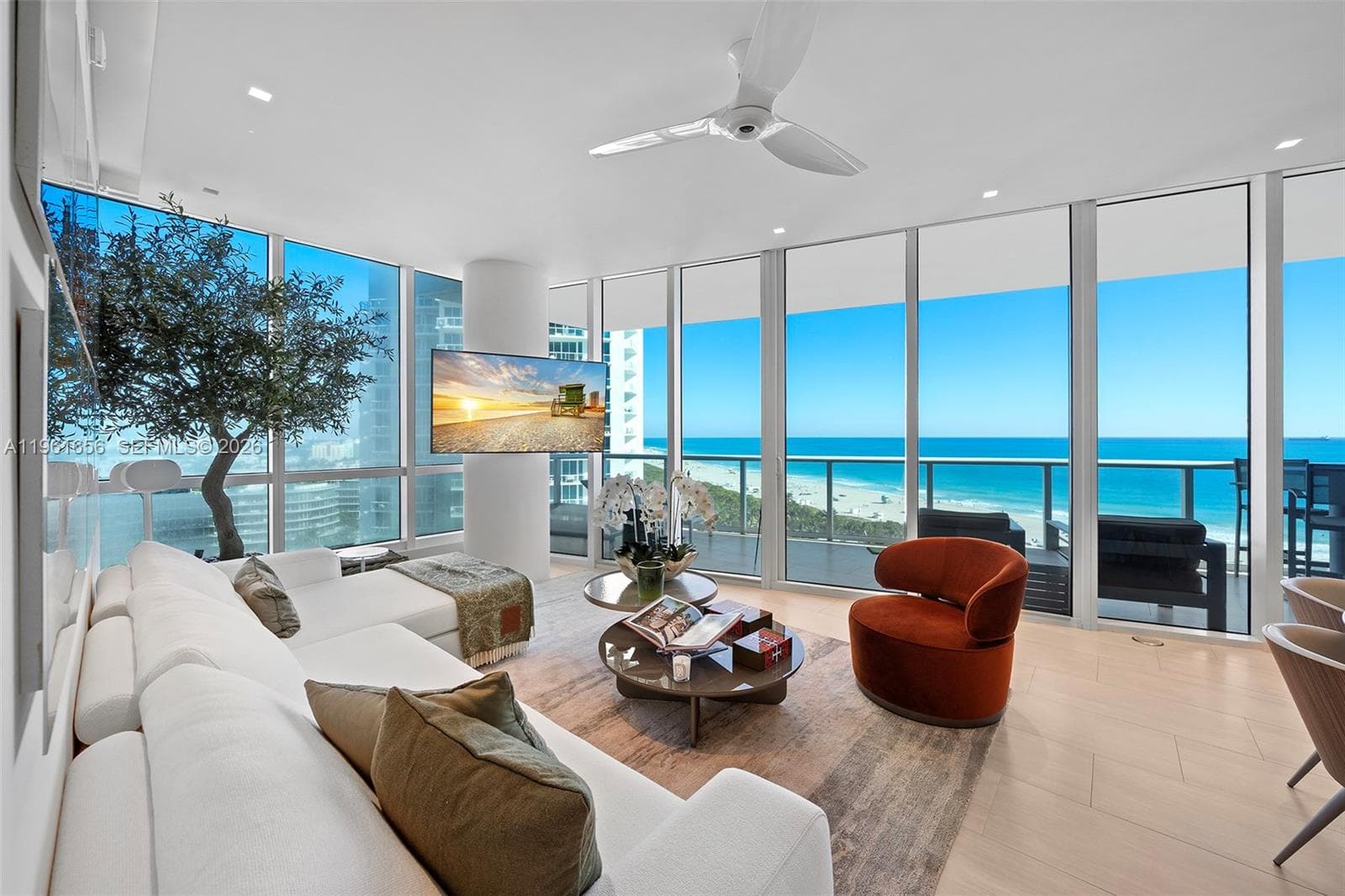 A11961656 — Miami Beach — 13