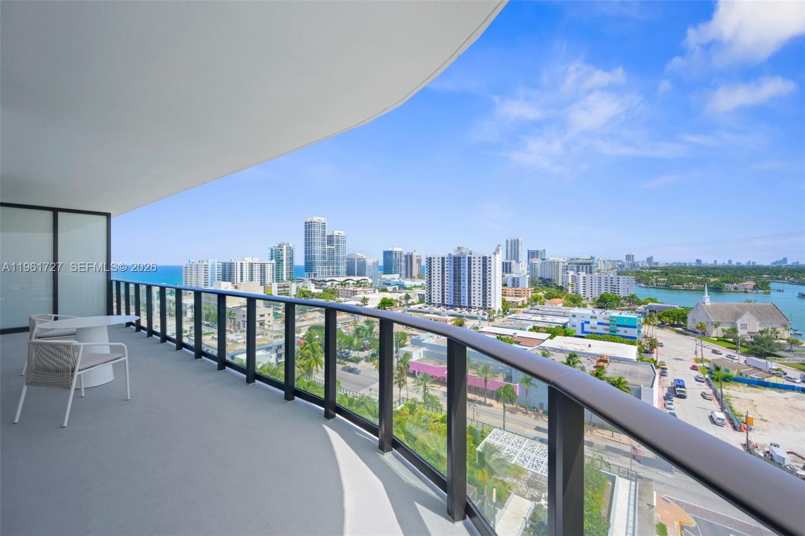 A11961727 — Miami Beach — 21