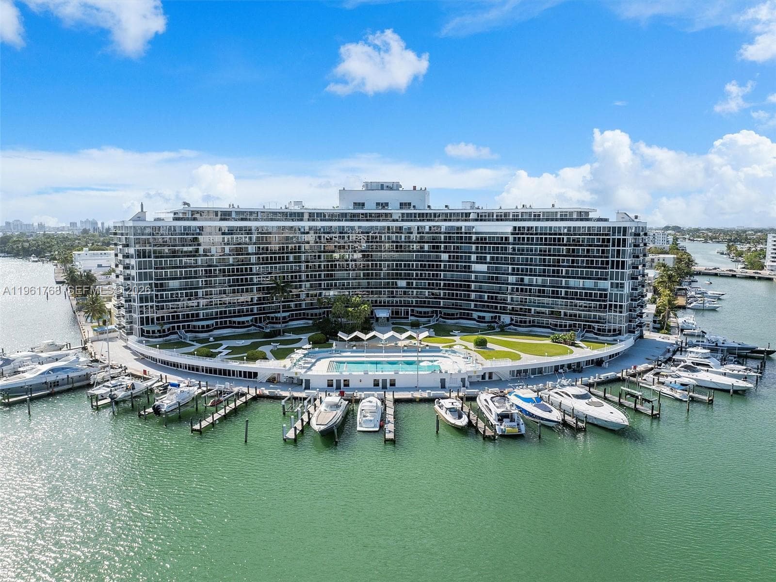 A11961768 — Miami Beach — 2