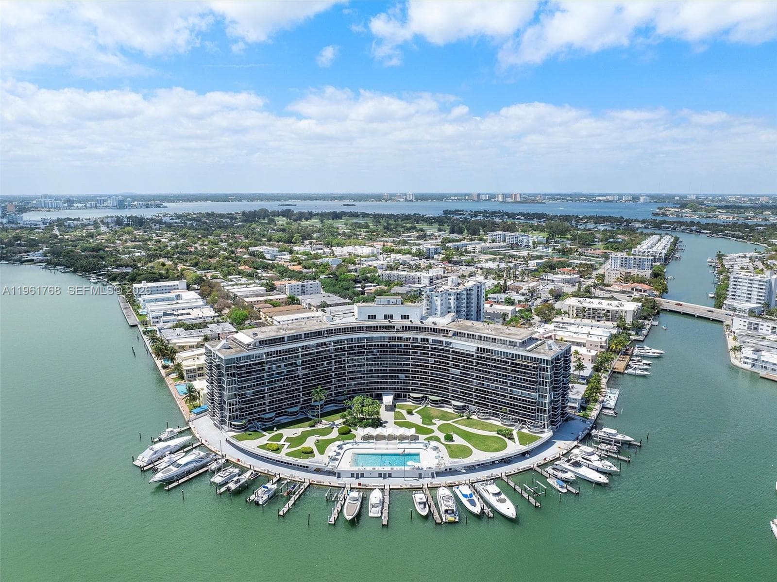 A11961768 — Miami Beach — 43