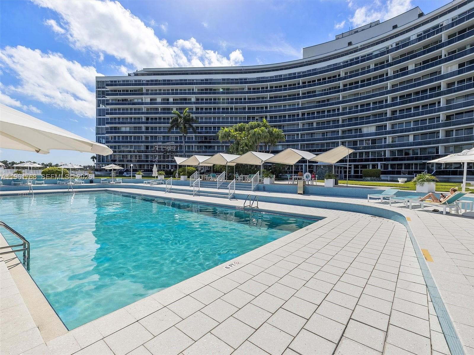A11961768 — Miami Beach — 36