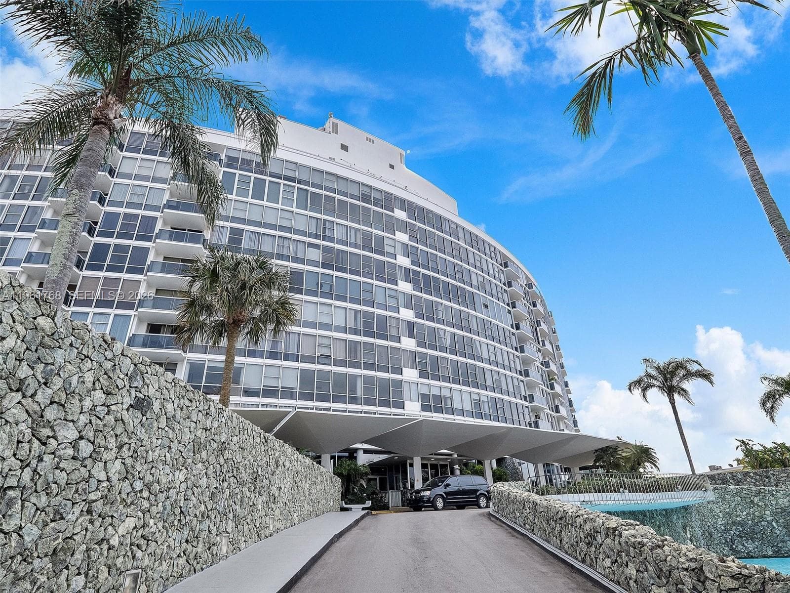 A11961768 — Miami Beach — 48