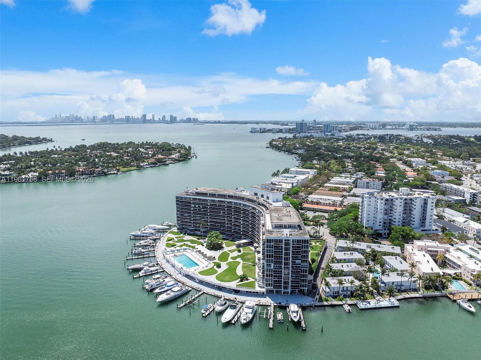 A11961768 — Miami Beach — 44